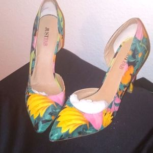 Allegra Floral Pump